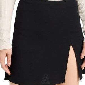 Never worn - Reformation Margot Skirt with Buttons and Slit